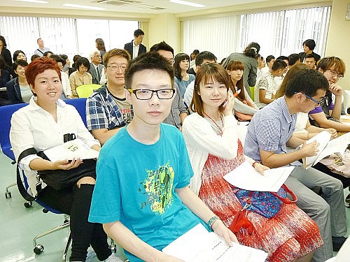 2015 여름학기 동경갤럭시일본어학교 입학식  학생들